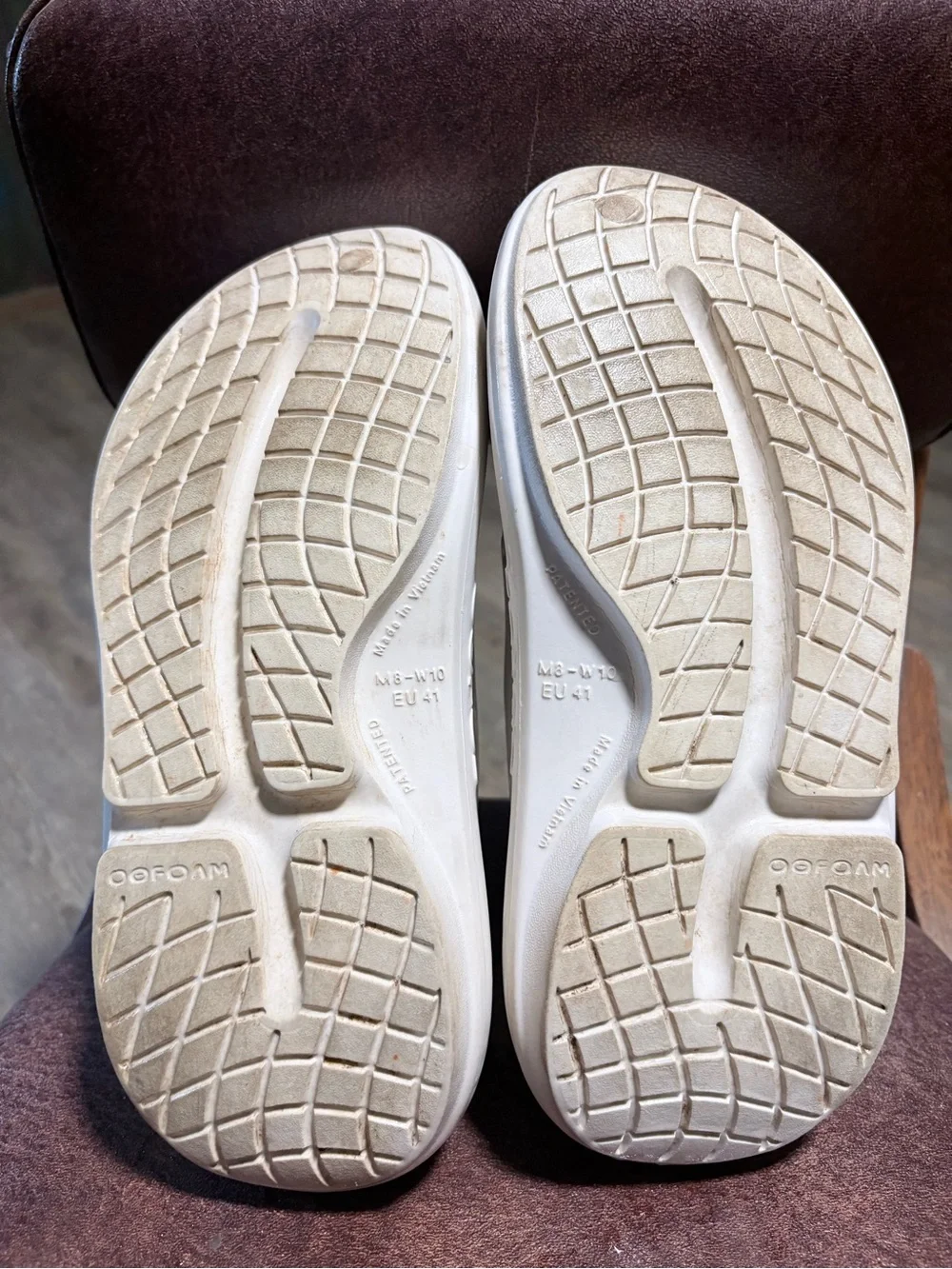 OOFOS White Womens Slide Sandals